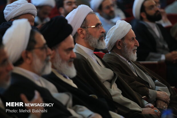 Isfahan hosts conf. on “2nd Phase of Revolution Statement”