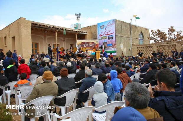 ششمین جشنواره سمنو شهر درق
