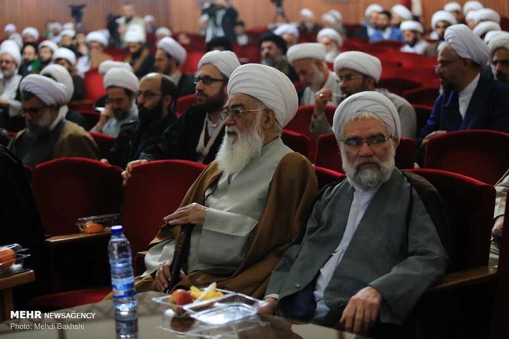 همایش رسالت های حوزه و گام دوم انقلاب اسلامی