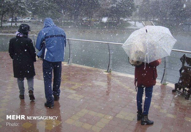 برف و باران اردبیل را فرا می‌گیرد/ کاهش ۱۴ درجه‌ای دمای هوا