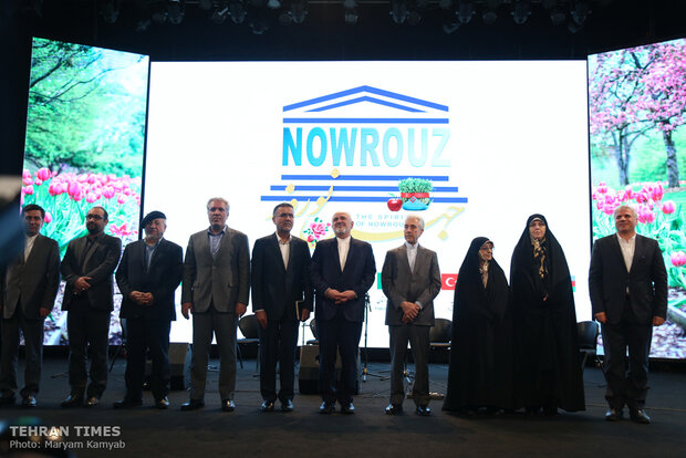 Iranian, regional officials and artists celebrate Noruz