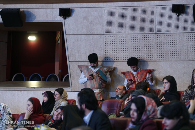 Iranian, regional officials and artists celebrate Noruz