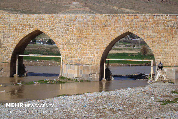 ۵۰۰ پُل در استان اصفهان برای کنترل سیلاب احتمالی لایروبی می‌شود 