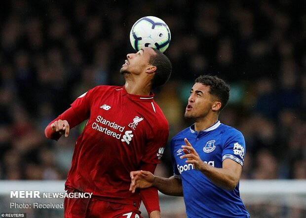 دیدار تیم های فوتبال اورتون و لیورپول‎