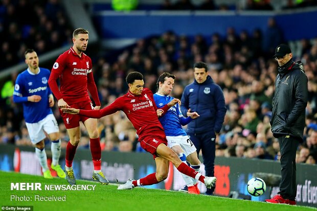 دیدار تیم های فوتبال اورتون و لیورپول‎