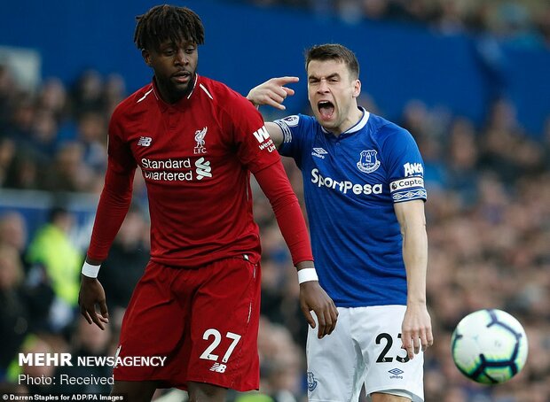 دیدار تیم های فوتبال اورتون و لیورپول‎