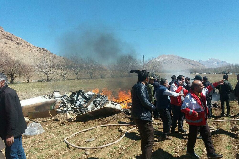 Emergency helicopter crashes in SW Iran, kills 5 Mehr News Agency