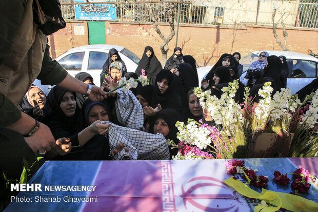 مراسم تدفین شهدای گمنام در دانشگاه تهران جنوب