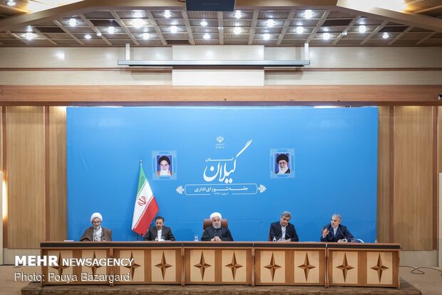 اجتماع روحاني بمجلس إدارة محافظة كيلان /صور