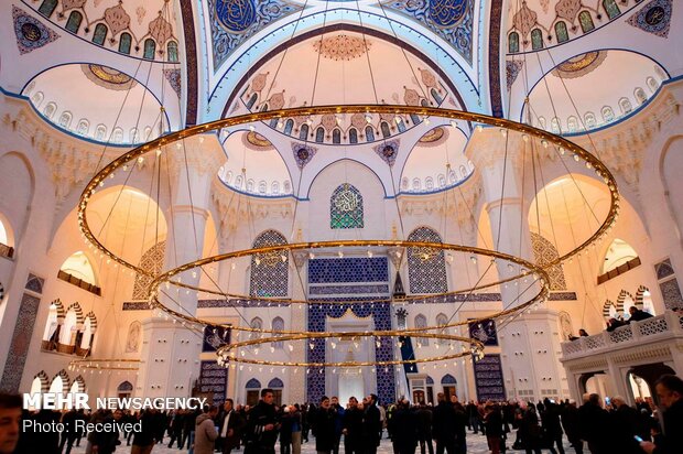استنبول میں کاملیکا مسجد کا افتتاح