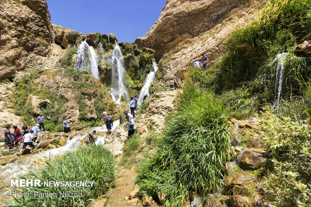 آبشار شیخ علیخان کوهرنگ