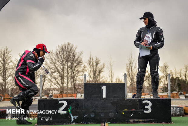 1st women's high-speed moto racing 