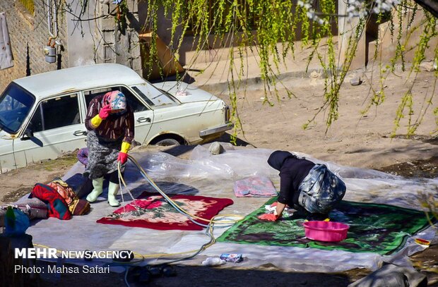 قرية "سياه رودبار" بطبيعتها الجميلة وأهاليها الفنانين 