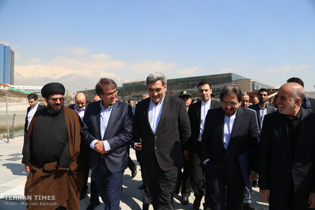  Iranian officials, diplomatic delegations plant trees as a sign of friendship and peace