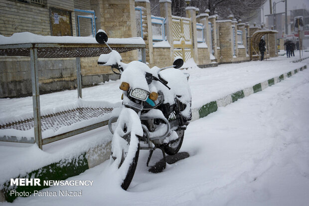 Shahrekord under snow on eve of Nowruz