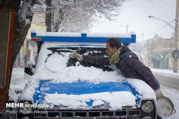 Shahrekord under snow on eve of Nowruz