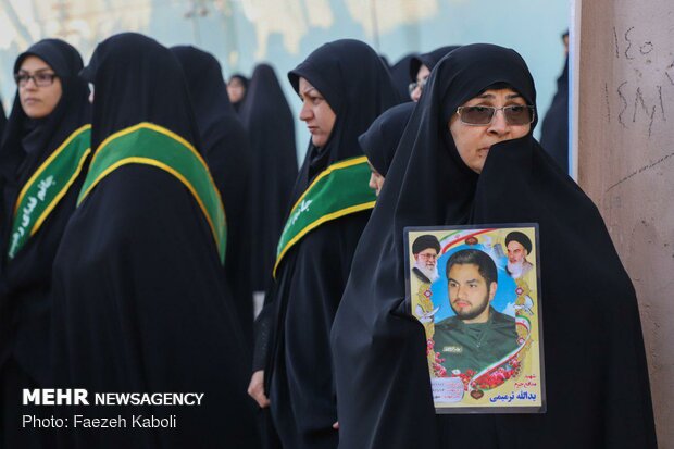 Two anonymous martyrs laid to rest in Payame Noor Uni. استان گلستان