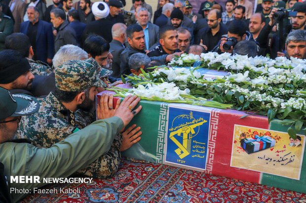 Two anonymous martyrs laid to rest in Payame Noor Uni.