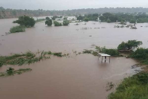 برازیل میں سیلاب کی وجہ سے 12 افراد ہلاک