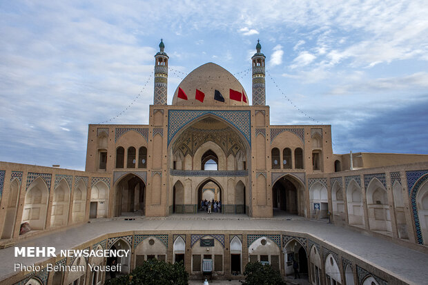 مسجد آقا بزرگ کاشان