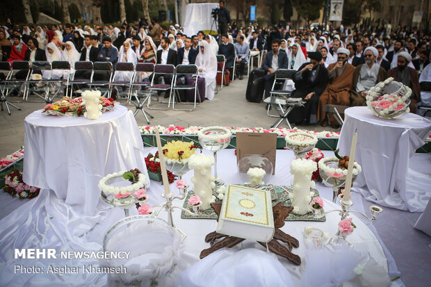600 Tehran Uni. students wed in mass ceremony