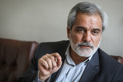 یک پژوهشگر تاریخ معاصر «موسوی خوئینی‌ها» را به مناظره دعوت کرد