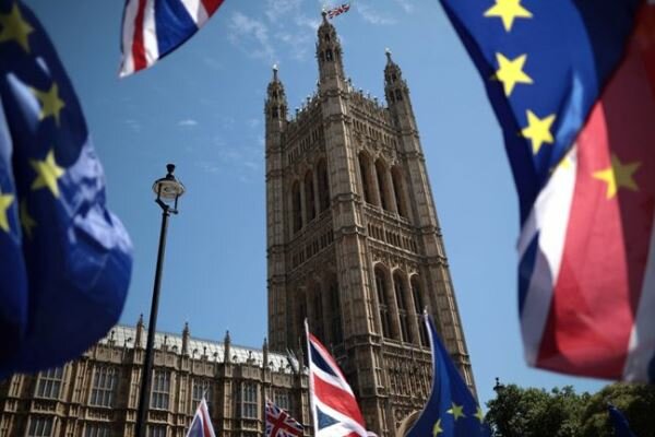پارلمان انگلیس درباره تمدید مهلت برگزیت رأی‌گیری می‌کند