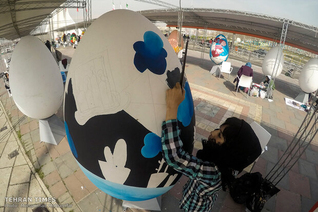 Tehran hosting colored-egg festival