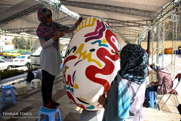 Tehran hosting colored-egg festival