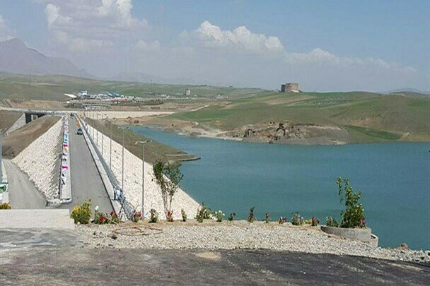 خانوارهای عشایر الیگودرز  گرفتار آب گرفتگی شدند