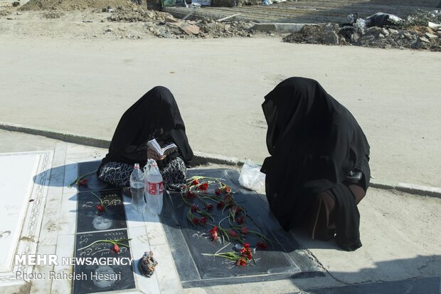 آخرین پنجشنبه سال و زیارت اهل قبور در گرگان