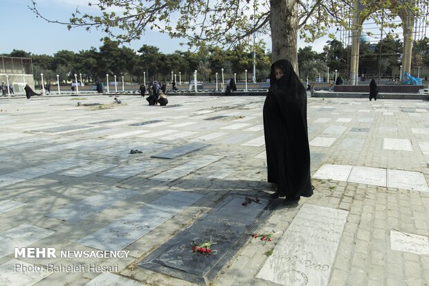 آخرین پنجشنبه سال و زیارت اهل قبور در گرگان