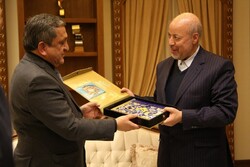 Paris-Isfahan-Samarkand tourist route proposed
