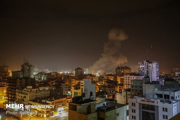 غزہ پر اسرائیلی جنگی طیاروں کی بمباری/ حماس کا منہ توڑ جواب دینے کا اعلان