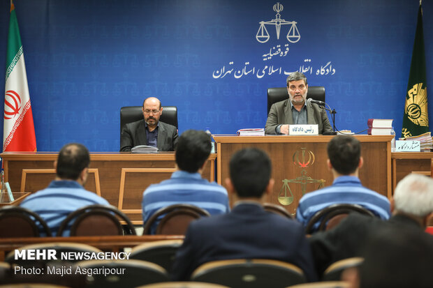 دومین جلسه رسیدگی به اتهامات متهمان پرونده تعاونی‌های البرز ایرانیان و ولیعصر