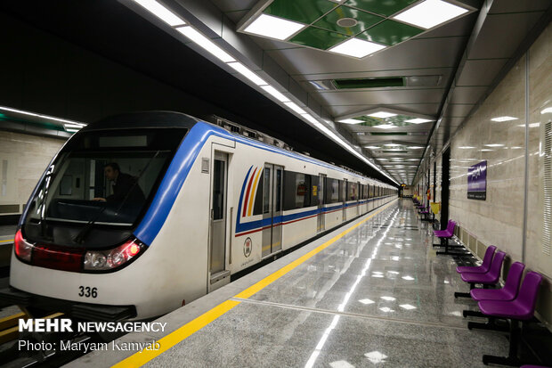 سرویس‌دهی مترو به شرکت‌کنندگان در مراسم چهلم شهید سلیمانی