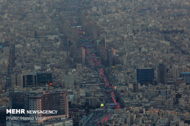 زحمة السير في طهران على اعتاب عيد "نيروز" 