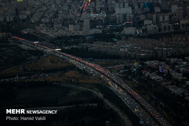 Car traffic in capital Tehran on threshold of New Year