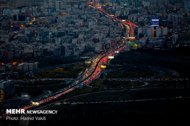 Car traffic in capital Tehran on threshold of New Year