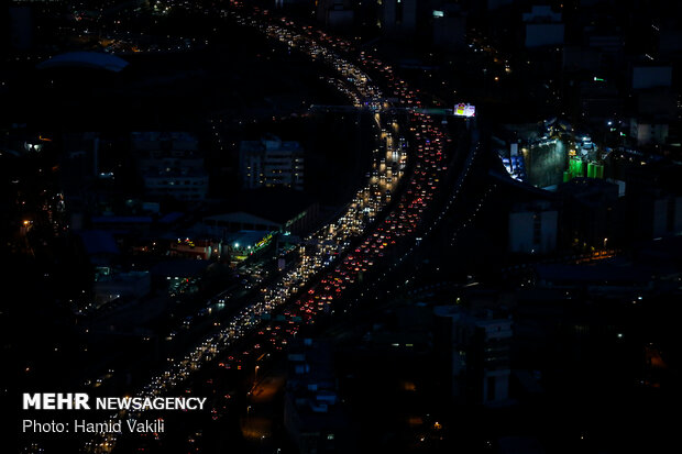 Car traffic in capital Tehran on threshold of New Year