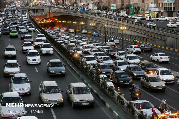 Car traffic in capital Tehran on threshold of New Year