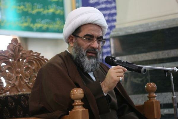 İranlı din aliminden İsveç'te Kur'an-ı Kerim yakma provokasyonuna tepki