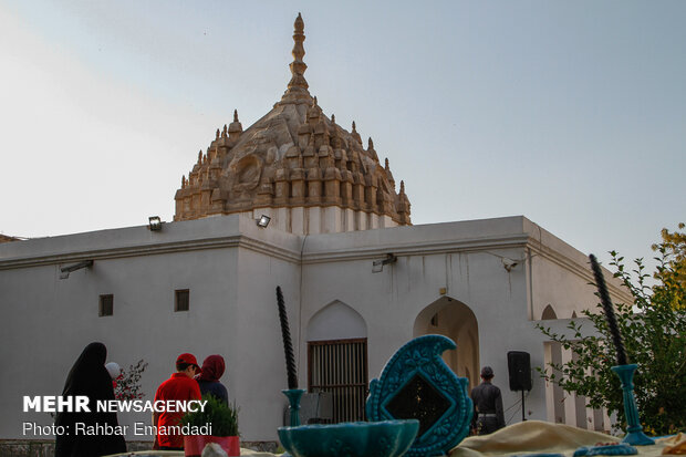 Eye-catching Indians temple in S Iran