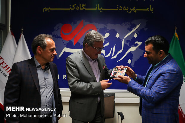 Mehr News Agency - Branko Ivankovic visits Mehr HQ