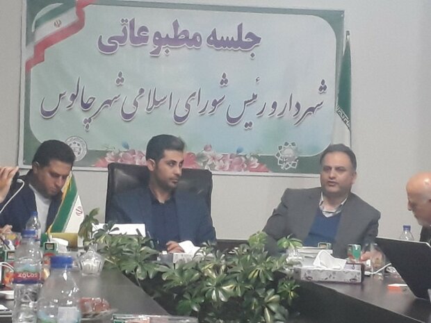 تمام کوچه های خاکی چالوس آسفالت می شود
