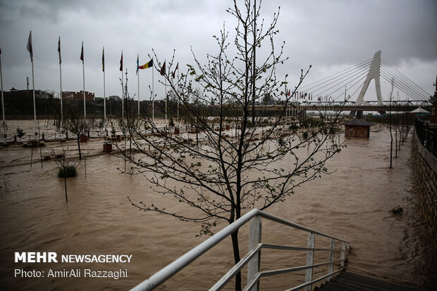 River flood hits Sari, northern Iran