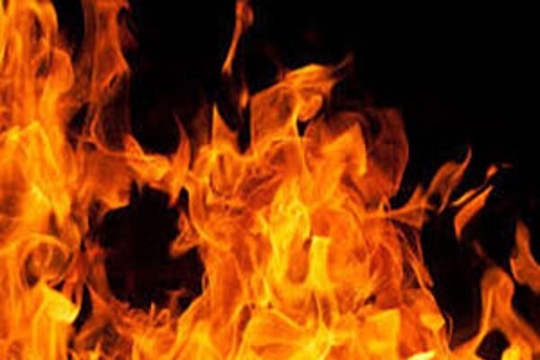 آتش‌سوزی بزرگ انبار ضایعات در شهرستان کنگان مهار شد