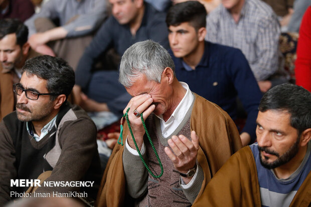 مراسم معنوی اعتکاف در‌مسجد جامع همدان