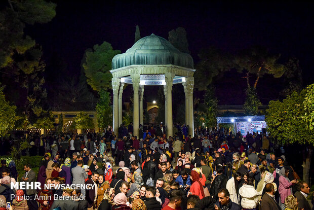 People celebrate New Year in Tomb of Hafez