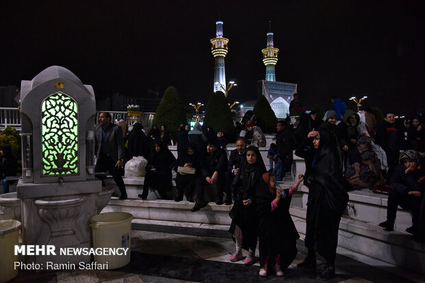 تحویل سال ۱۳۹۸ هجری شمسی در حافظیه شیراز